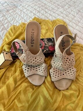 Mudd Woven Slingback Mules in Light Beige